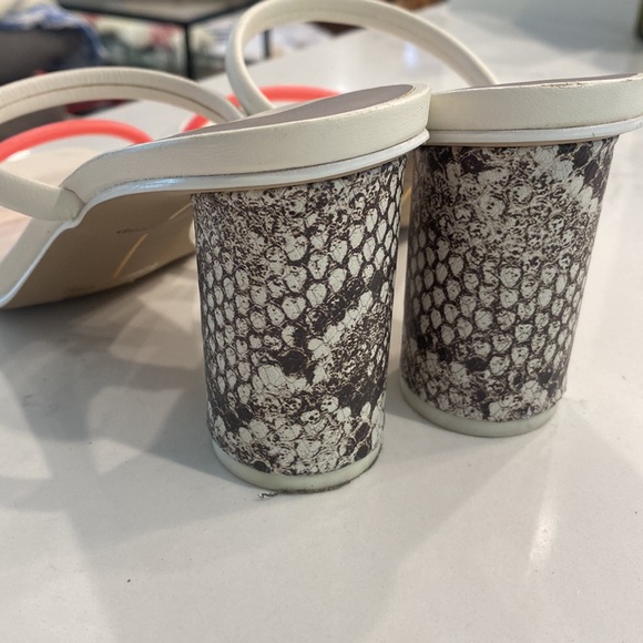 Dolce vita - coral, white and snake skin block heel 7.5 - Picture 4 of 4